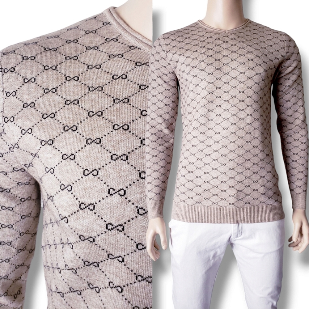 Pavini Beige & Black Infinity Small Print Monogram V-Neck Sweater